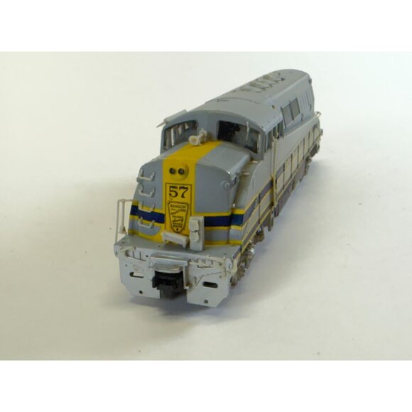 Bangor & Aroostook 57 Diesel Locomotive HO Scale Model Train Engine - Picture 6 of 9